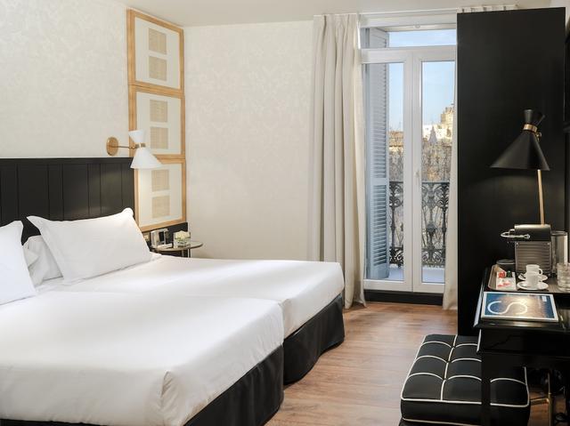 Double Room, Balcony Plaza Cataluña View