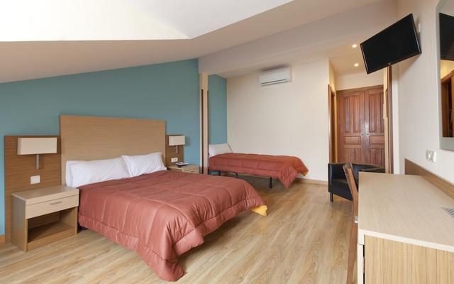 Double room with extra beds 4-5 people
