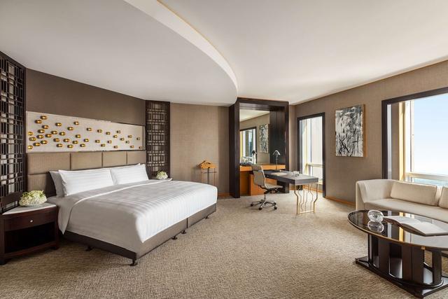 Premier Room